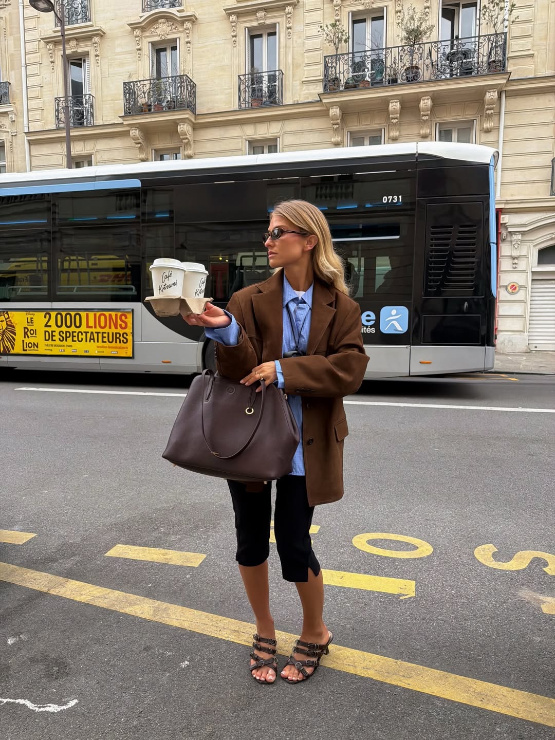 Chic kombinacije crne i smeđe boje