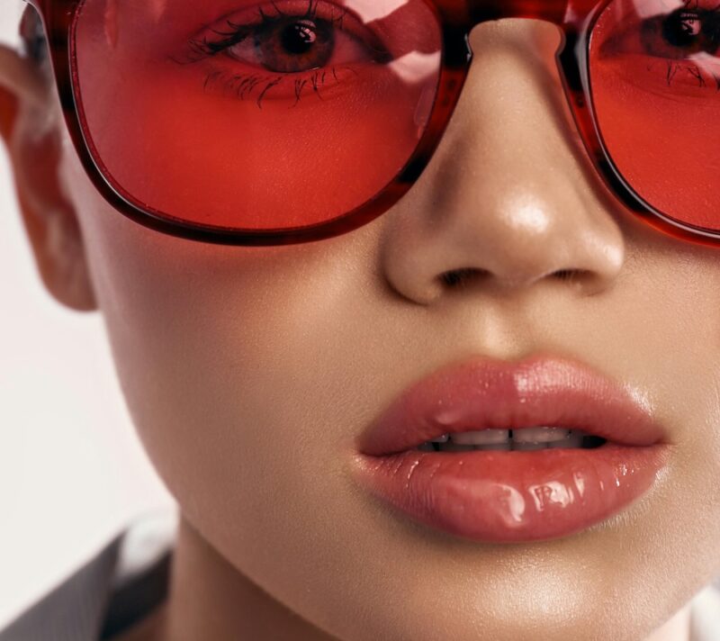 Najbolji nude “lip stainovi”: ruž koji ne mrda (ali traži dobru pripremu)