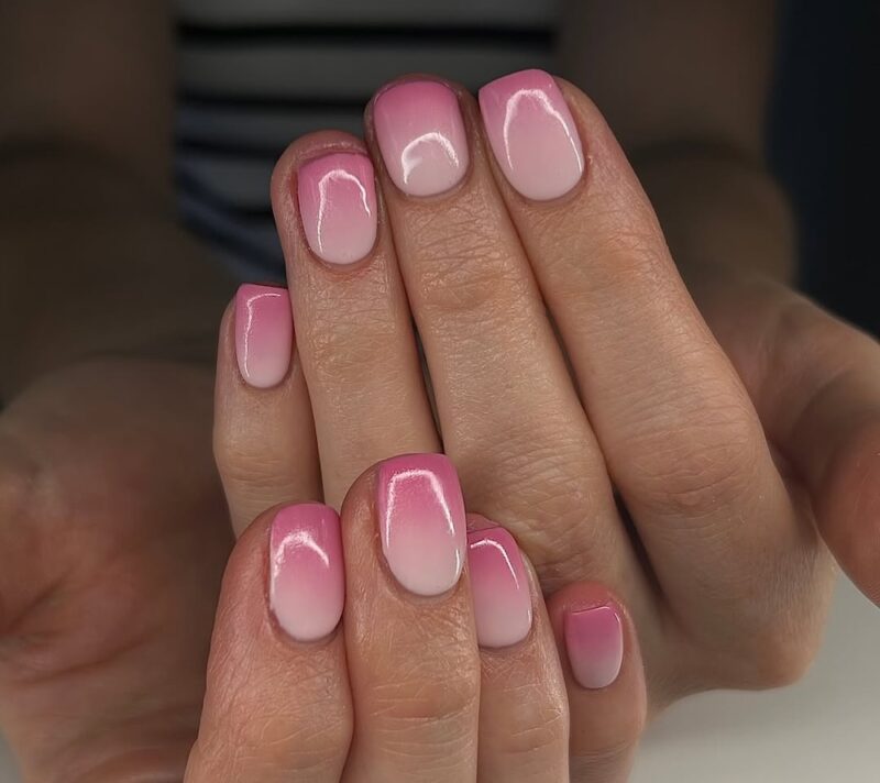 Najnježniji proljetni nokti 2026.: manikura inspirirana laticama