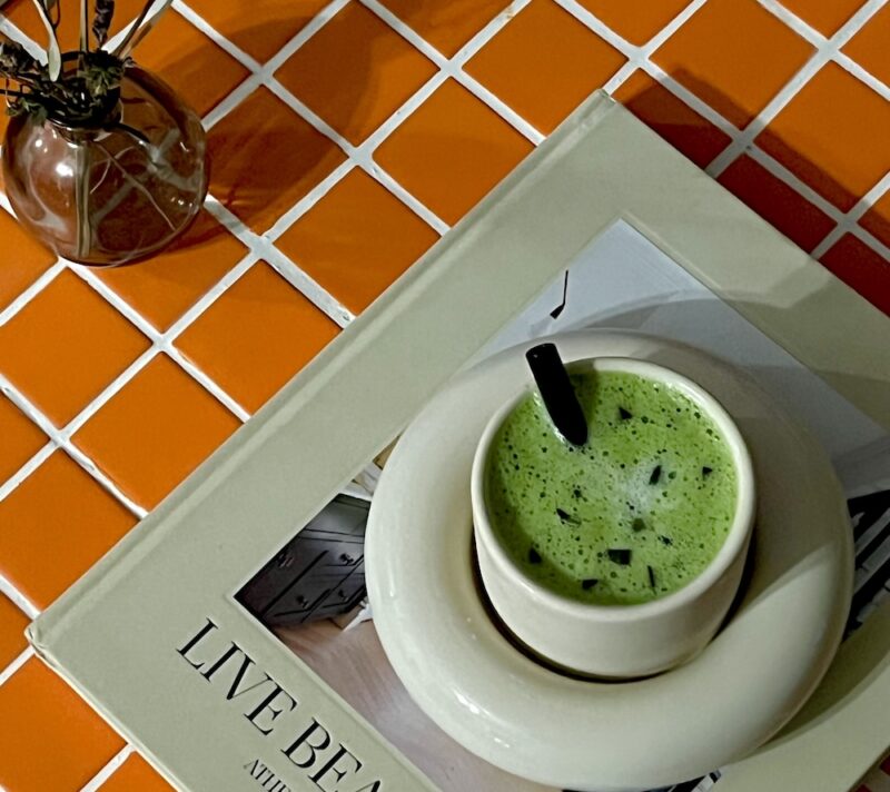 Zaboravite matchu, novi “it” ritual dolazi iz Skandinavije – tenu daje svjež i odmoran izgled