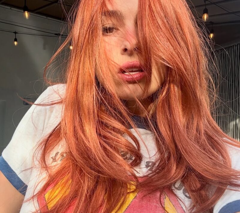 Ako se ovog ljeta želite istaknuti, ove 4 nijanse bit će najveći hair trend 2026.