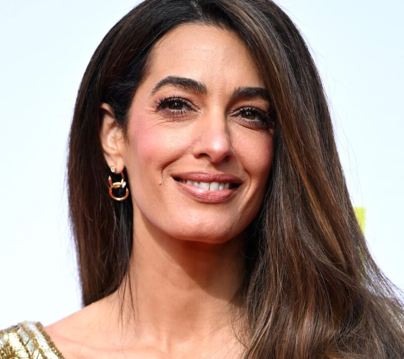 Znamo koji nude ruž Amal Clooney bira ovog ljeta