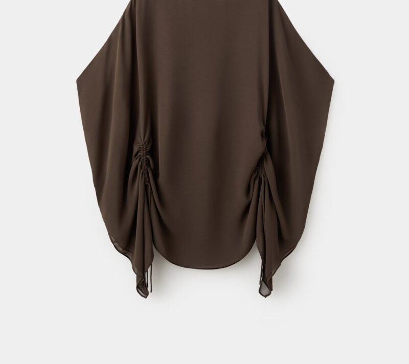 Beach cover-up 2026.