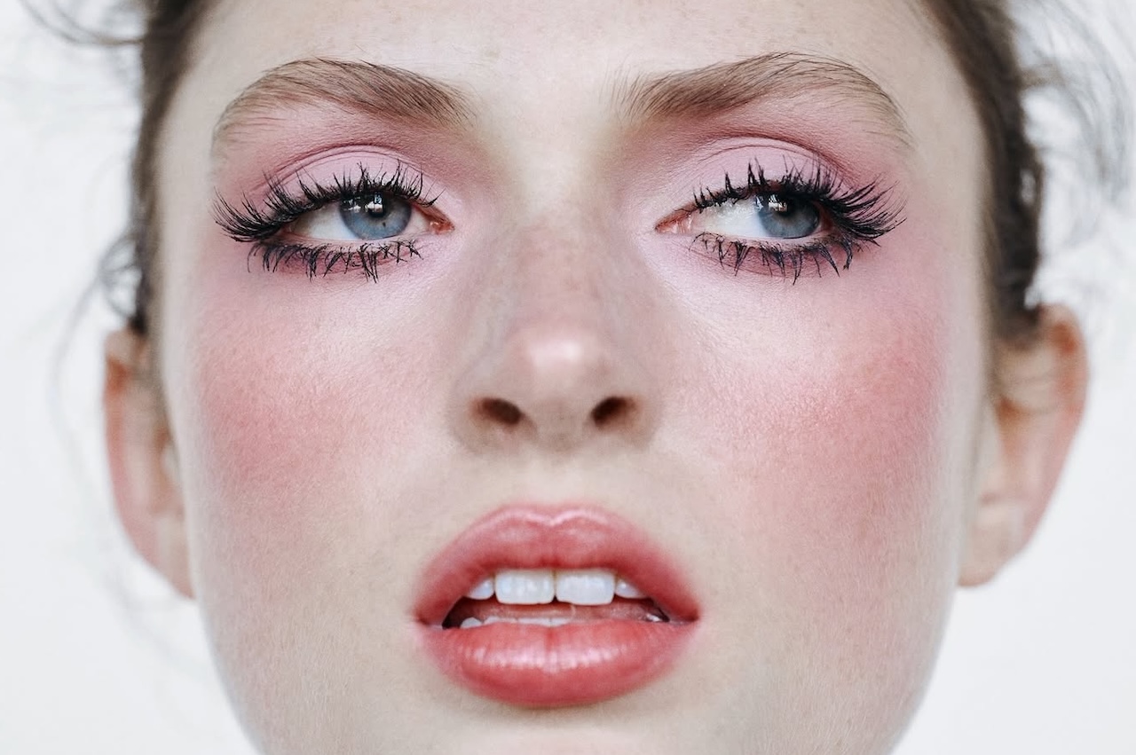 monokromatski make-up lookovi