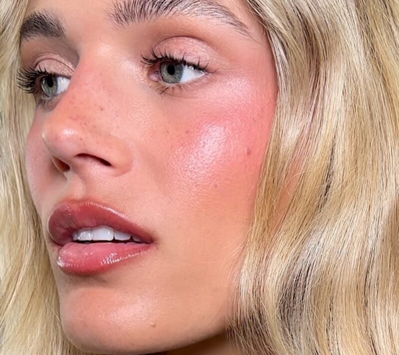 Monokromatski make-up je najlakši put do svježeg izgleda: imamo 8 ideja