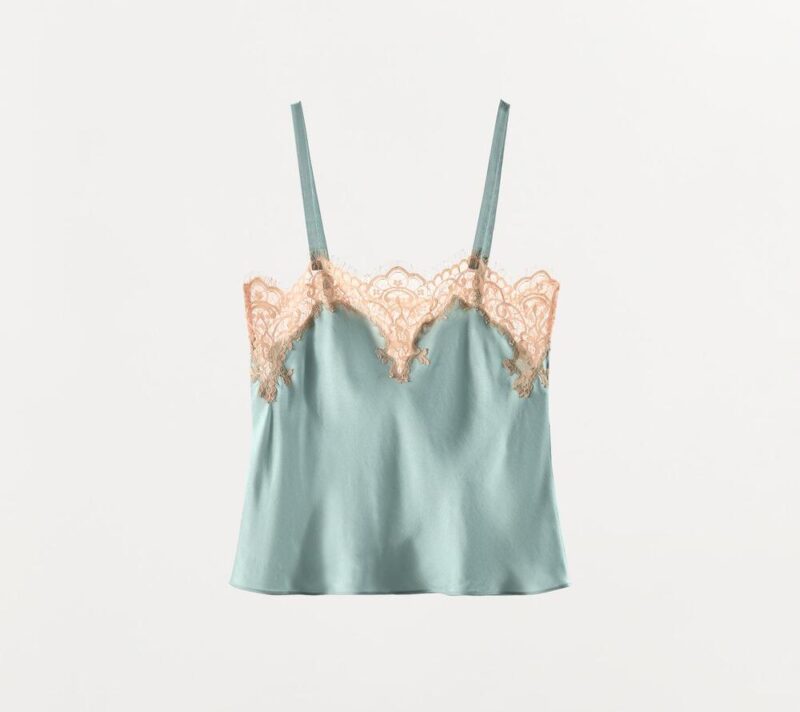 Tiffany plava