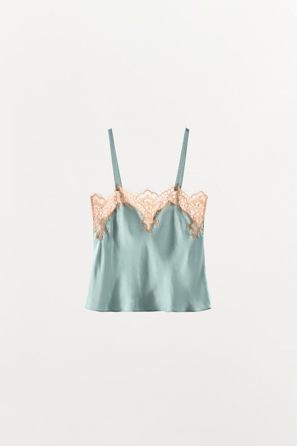 Tiffany plava