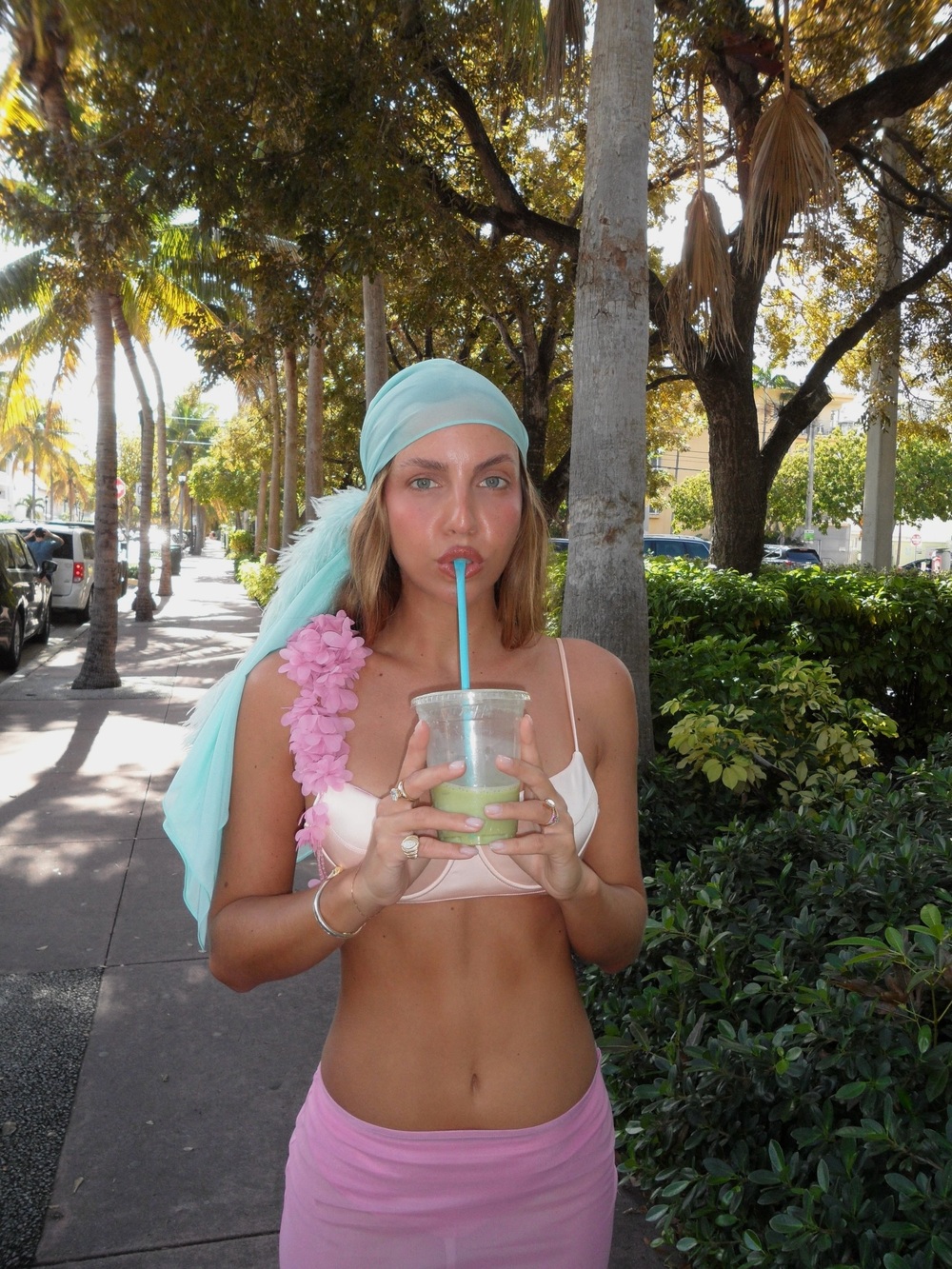 Tiffany plava