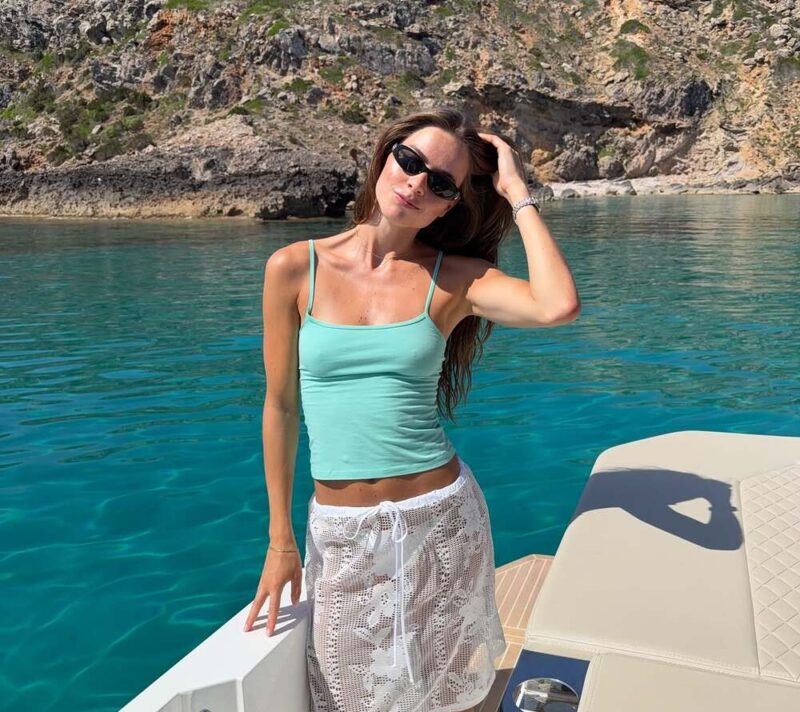 Tiffany plava