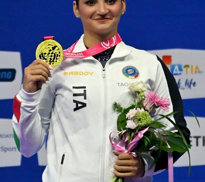 Zašto je tijelo gimnastičarke Manile Esposito internetu važnije od osvojenih medalja?