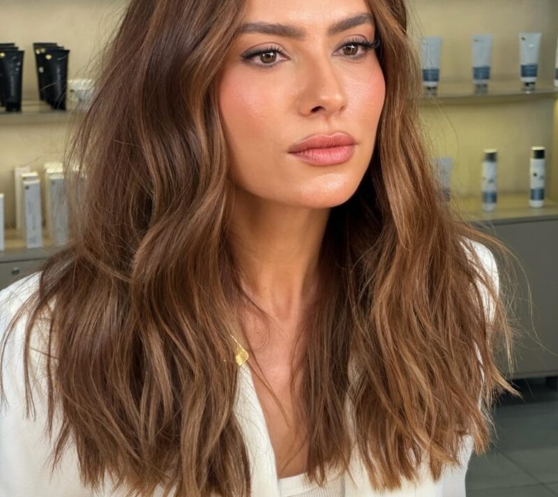 Brinete, ove 3 balayage nijanse željet ćete pokazati frizeru ove jeseni