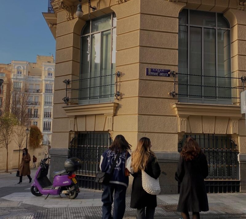Ne volite “small talk”? Istraživanja kažu da bi mikrodruštvene interakcije mogle biti “lijek” protiv usamljenosti