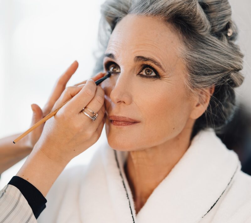 Andie MacDowell make-up