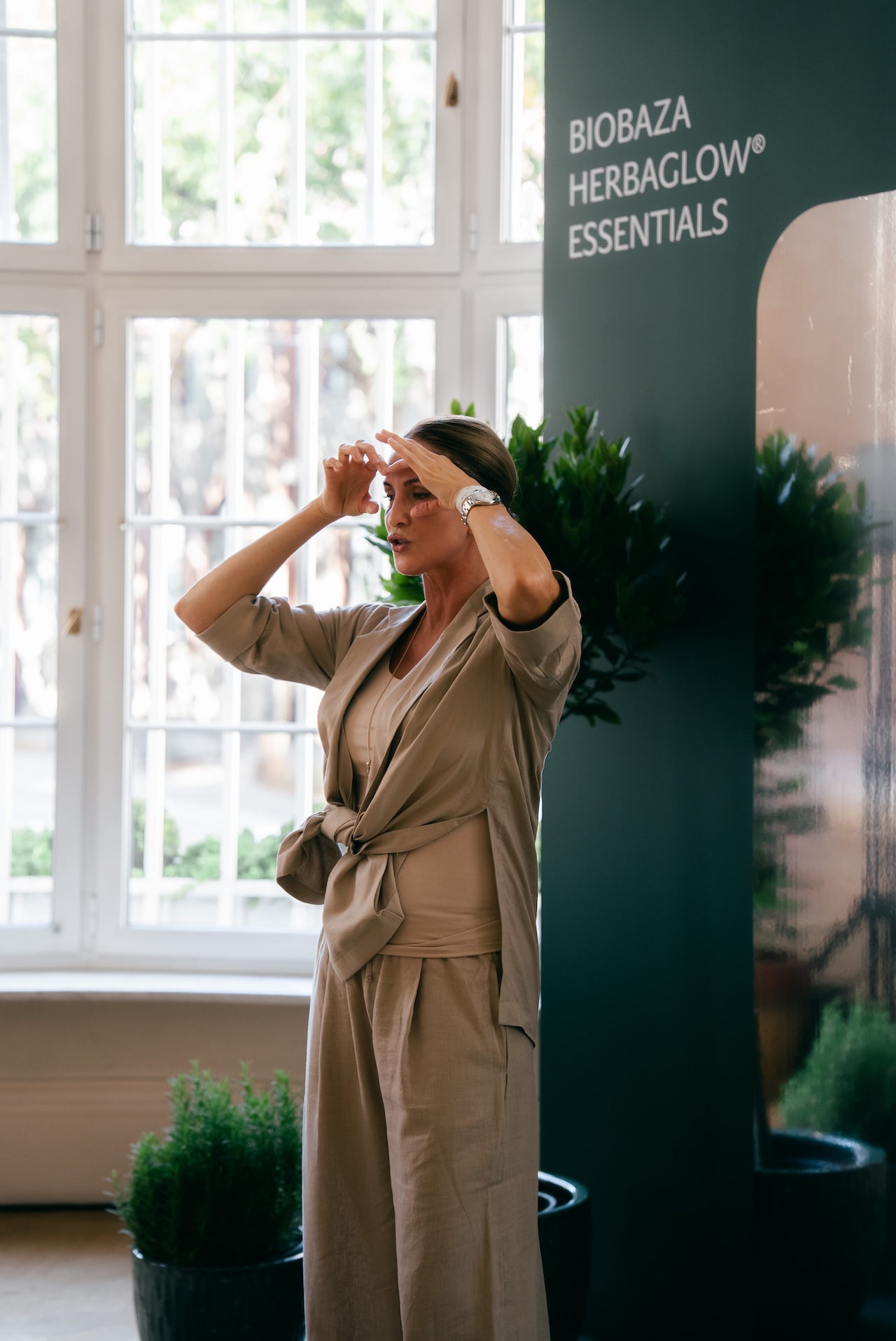 Biobaza HerbaGlow® Essentials linija za lice