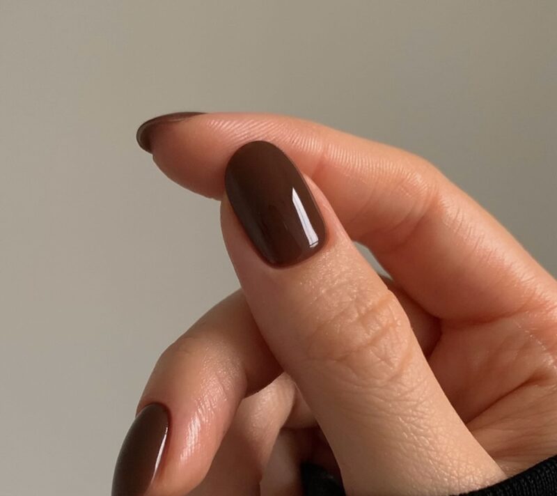 Želite da vaše ruke izgledaju elegantnije? Isprobajte ovaj oblik noktiju
